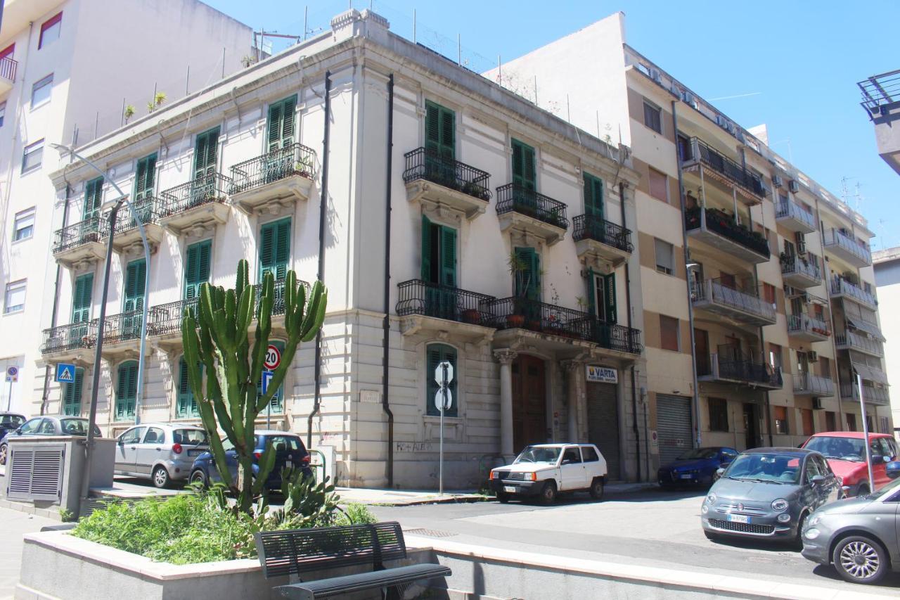 דירות מסינה Casa Colapesce מראה חיצוני תמונה